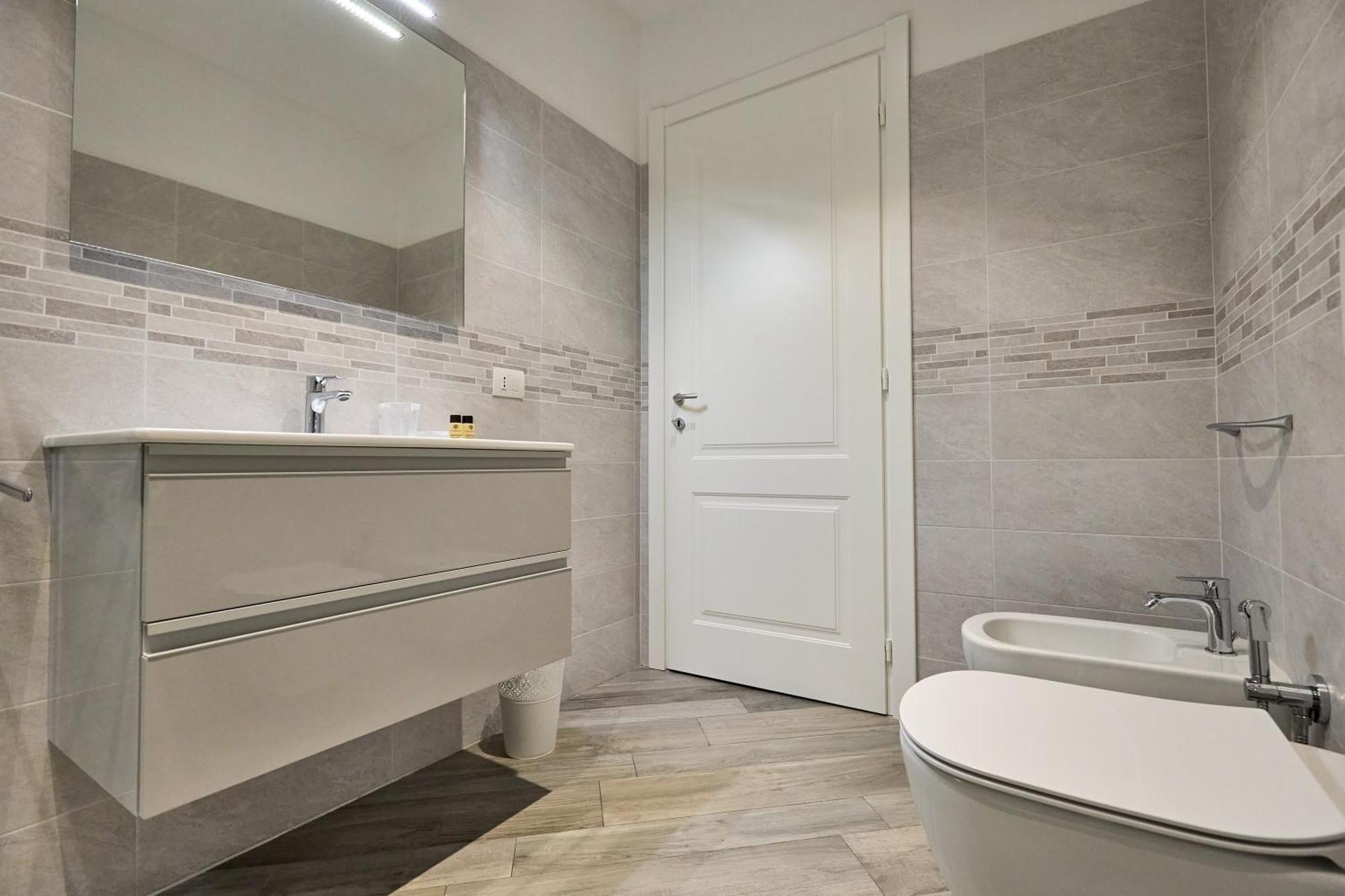 La Torre Lunga -Smart Working- 150 M Dalle-From Due Torri-Two Towers Μπολόνια Εξωτερικό φωτογραφία